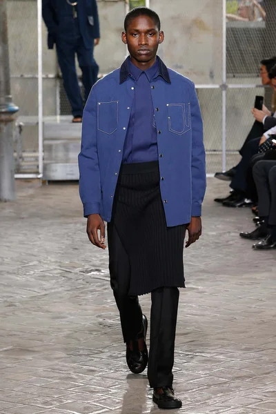Look 31